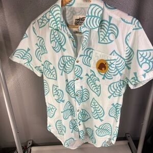Cakeworthy - Tom Nook Short-Sleeved Button-Up Shirt - Men’s Medium (M)